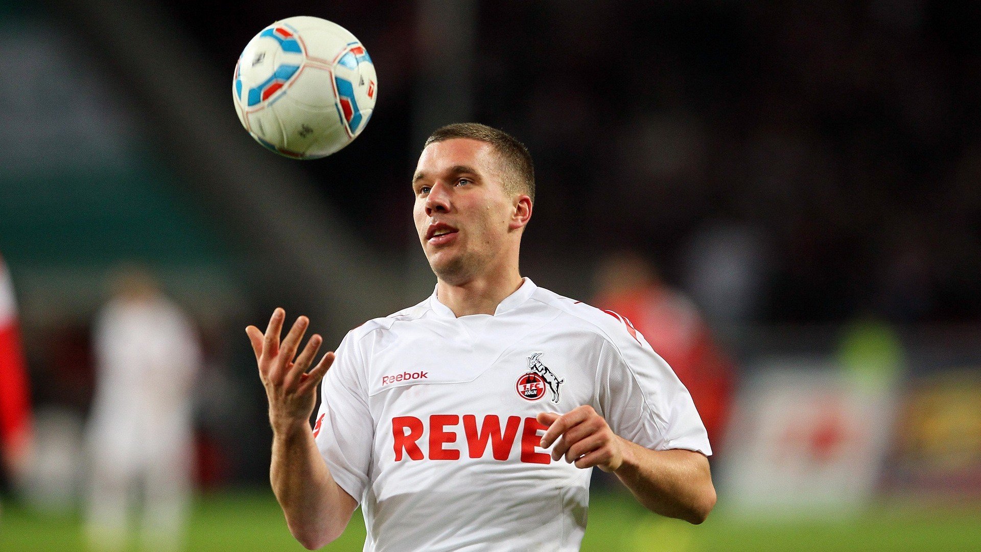 开云官网APP下载-3-1！超级射手双响10轮13球12.1亿战舰掀翻大黑马5轮4胜重返前二，超级射手攻略